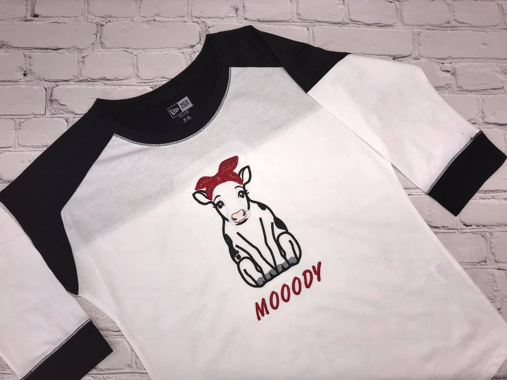 New Era "Mooody" Cow Raglan Shirt